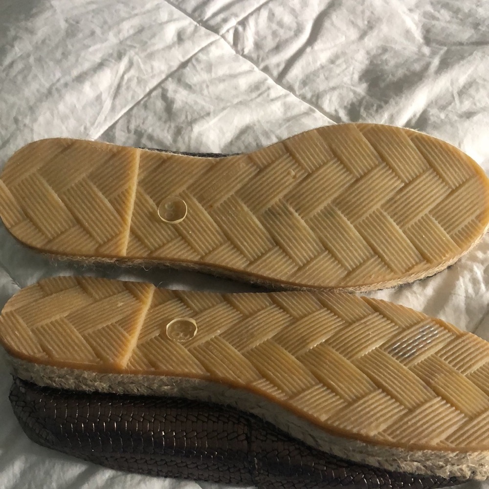 ESPADRILLES - Picture 3 of 4